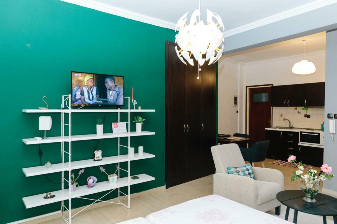 Cosy Downtown Studio - Suite Komotiní Exterior foto